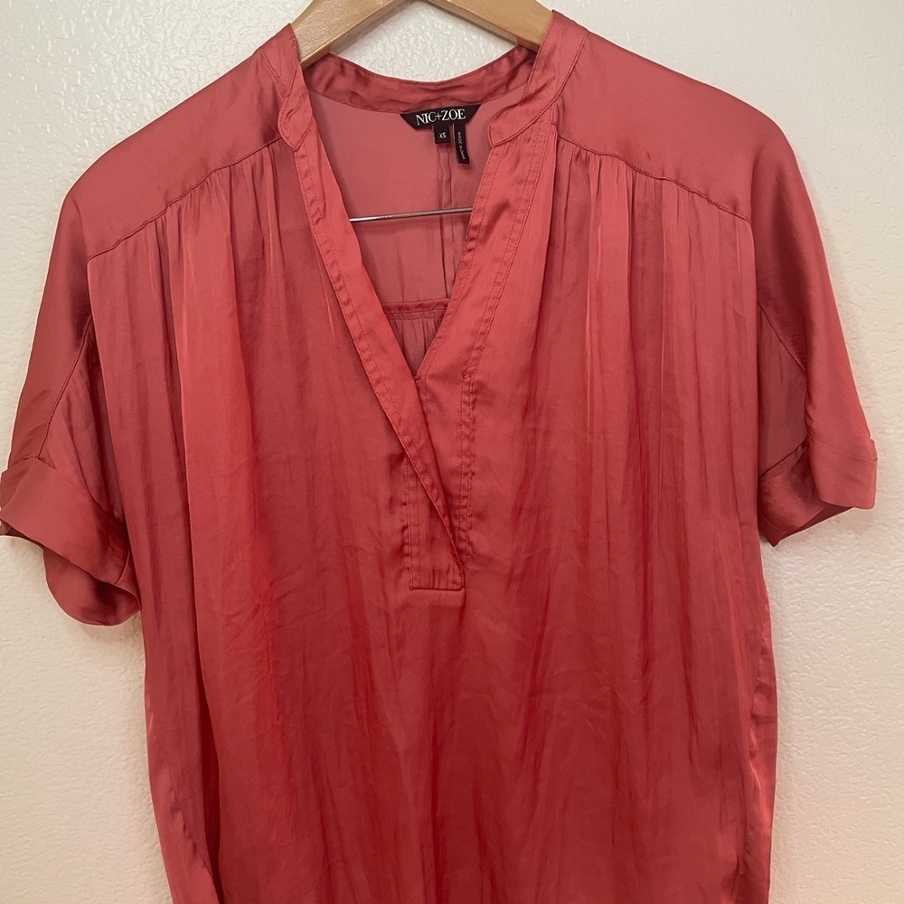 NIC+ZOE Satin Coral Blouse - Picture 4 of 9